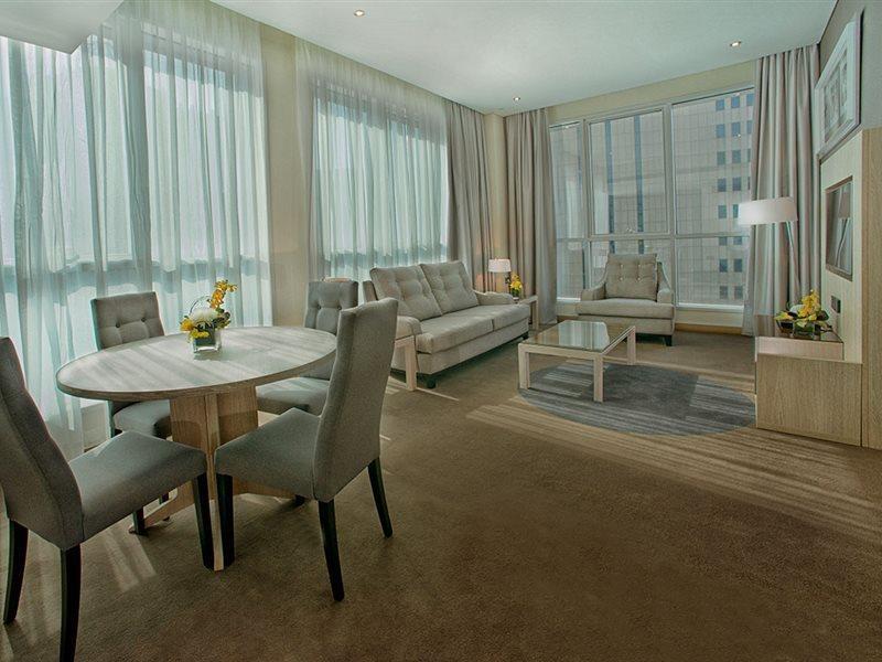 Tryp By Wyndham Abu Dhabi City Center Bagian luar foto
