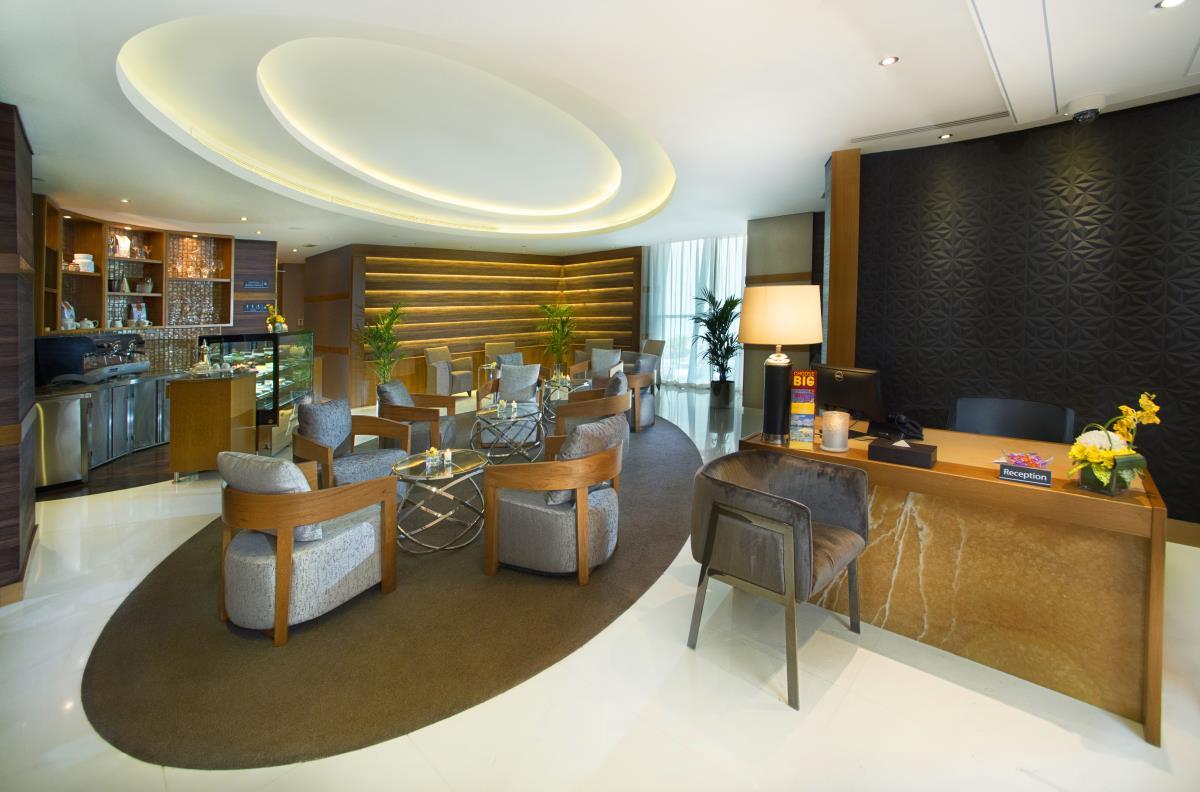 Tryp By Wyndham Abu Dhabi City Center Bagian luar foto