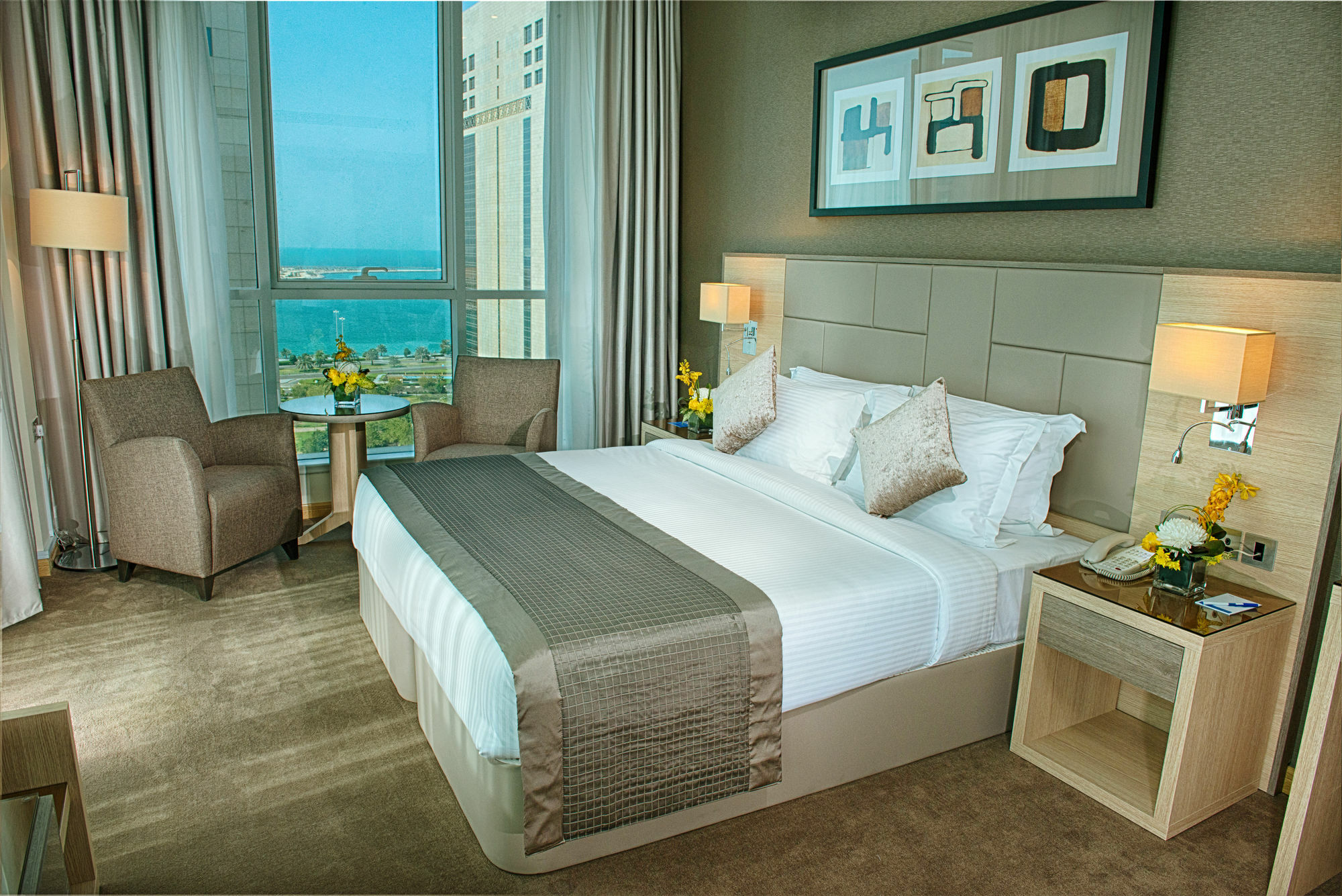 Tryp By Wyndham Abu Dhabi City Center Bagian luar foto
