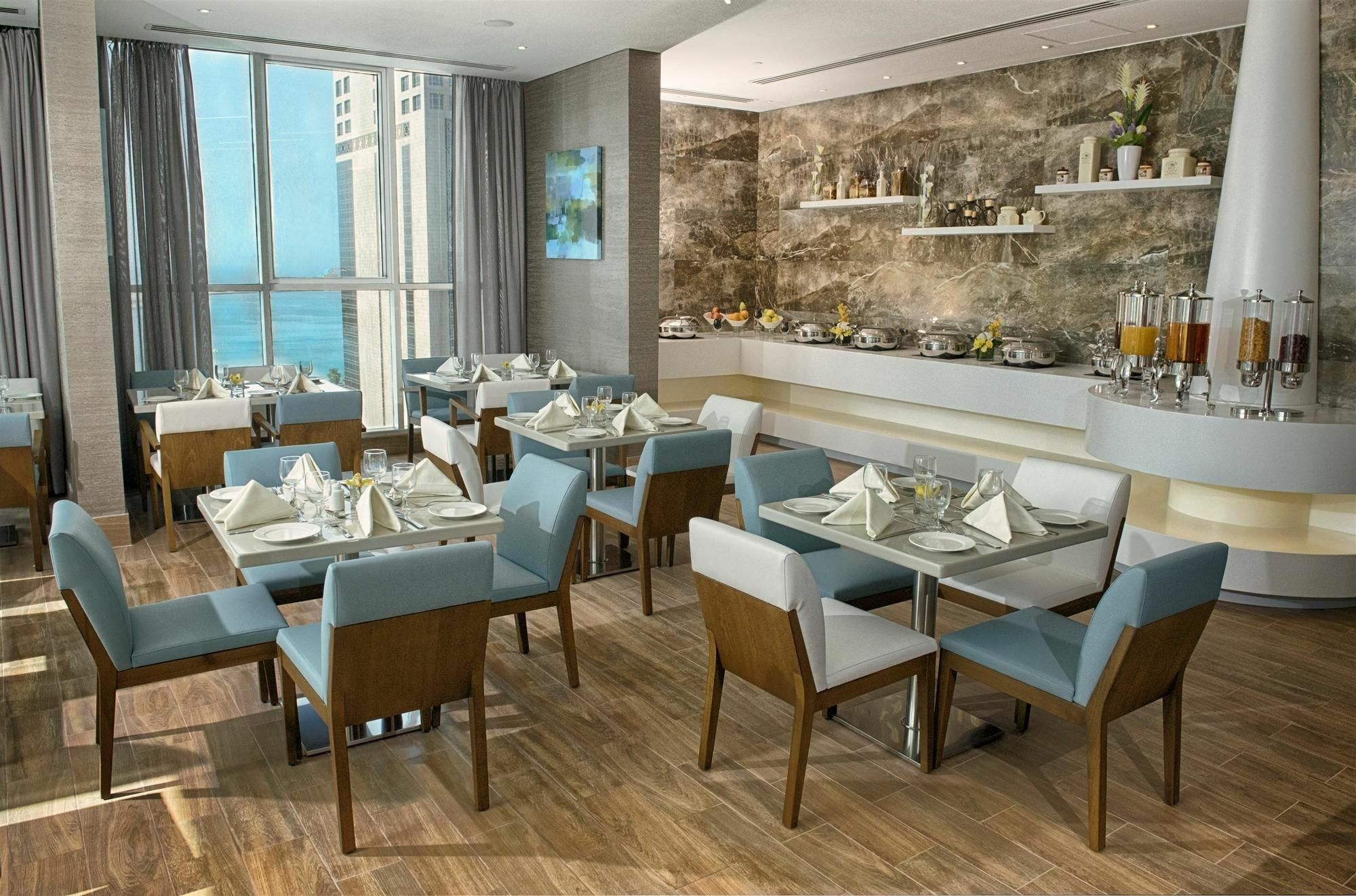 Tryp By Wyndham Abu Dhabi City Center Bagian luar foto